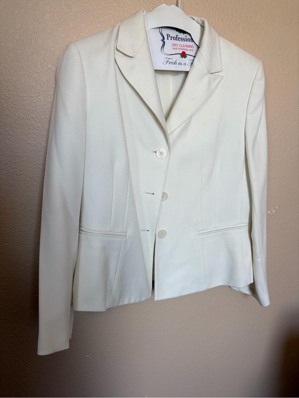 $25 SUIT SALE Classic Women's Cream Blazer Jacket and skirt